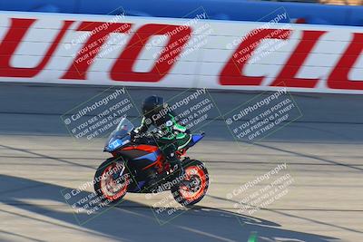 media/Jan-21-2022-Fastrack Riders (Fri) [[90b5309cc6]]/Level 1/Session 1 Front Straight/